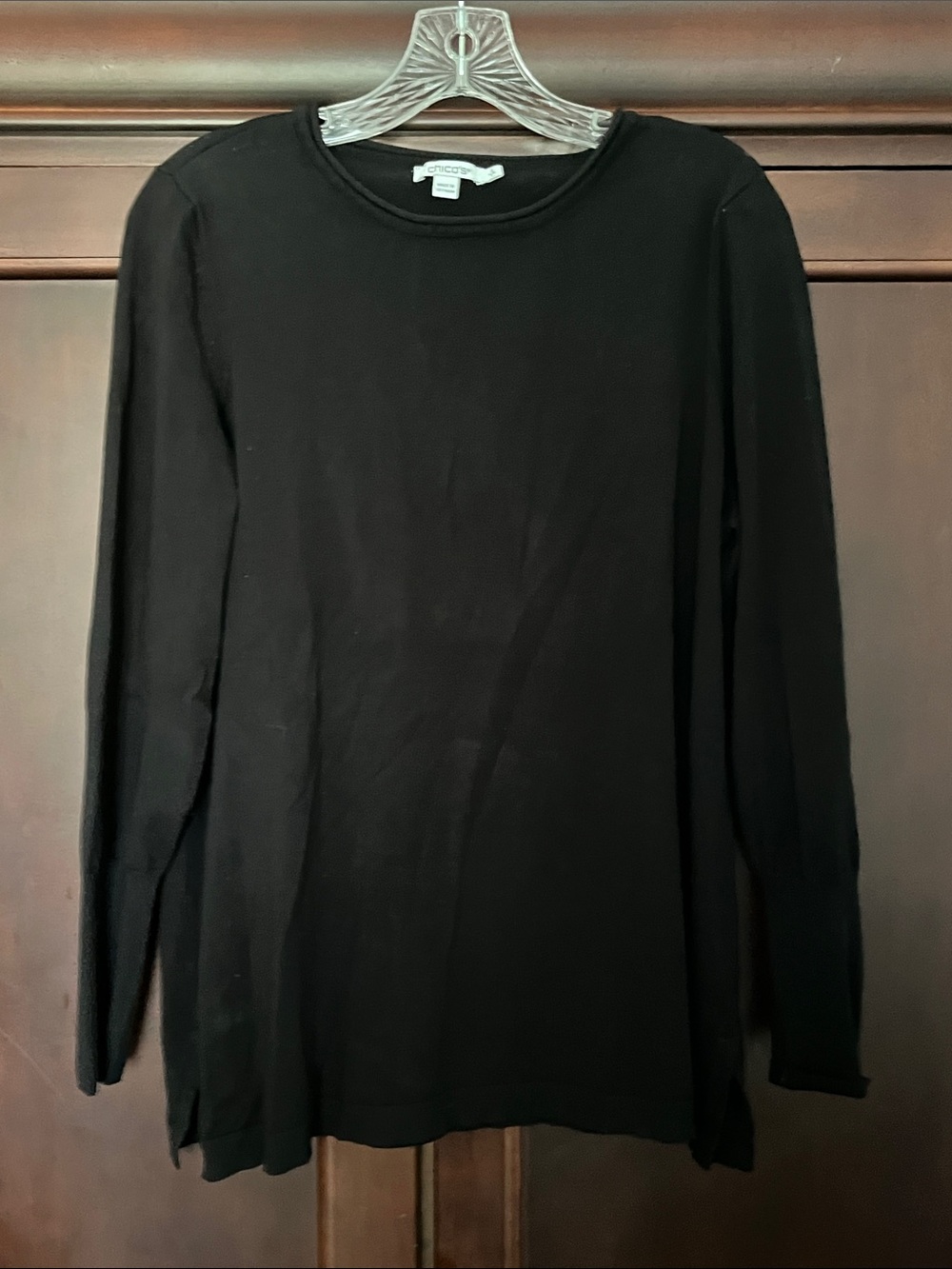 Chico's Black Long Sleeve Crew Neck Top - Lightweight Knit
